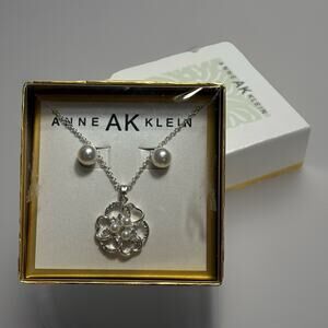 New Anne Klein Silver Tone Faux Pearl Necklace & Matching Earrings Set Boxed